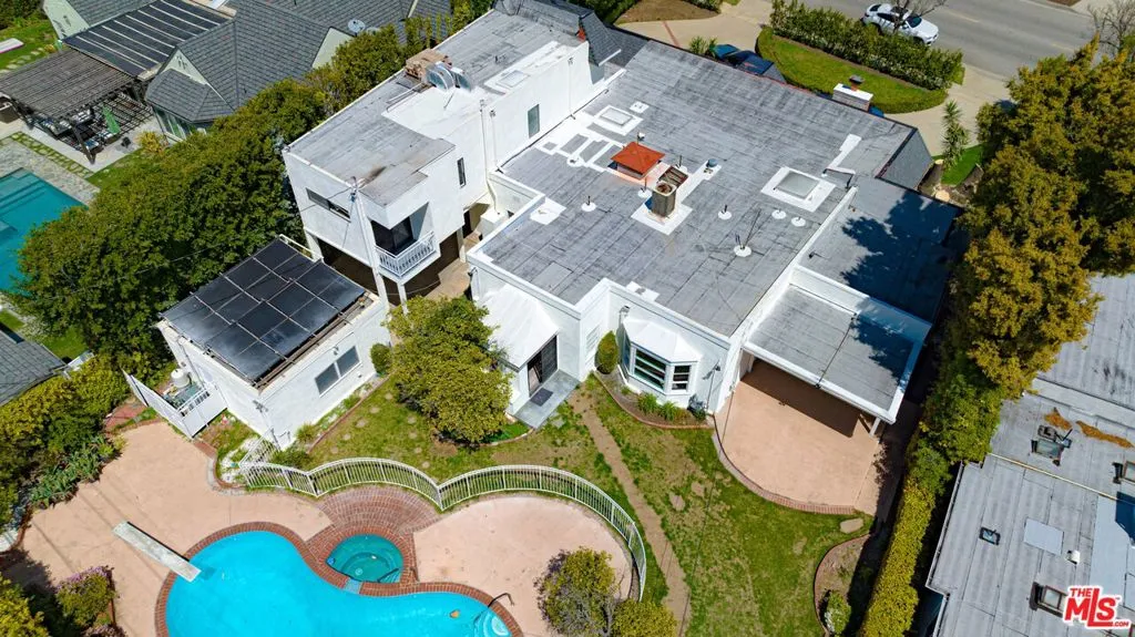 525 N Rexford Drive, Beverly Hills, California 90210 home-pic-73